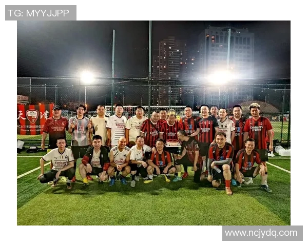 足球明星比心卡点活动精彩回顾与球迷互动瞬间分享