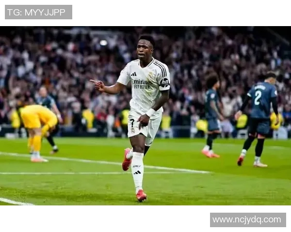 足球明星背后的故事与他们曾经的挚友们的情谊与回忆